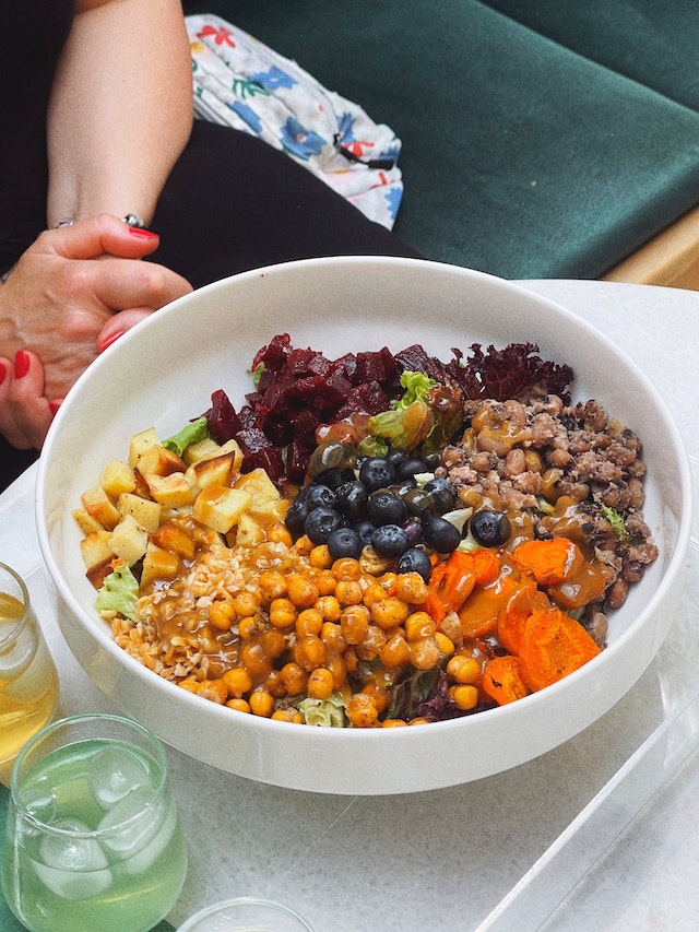 8 Chickpea Lunches in 10 Minutes