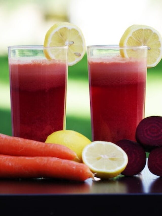 6 Healthy and Younger Drinks